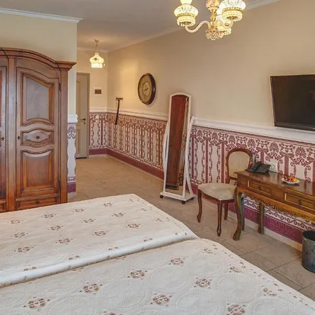 Sevasti Hotel